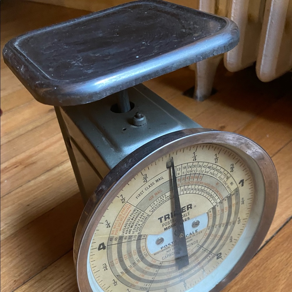Vintage Mail Scale